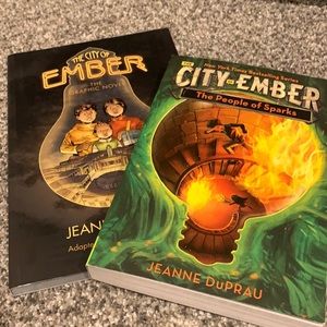 City of Ember books. Graphic novel. Book 2